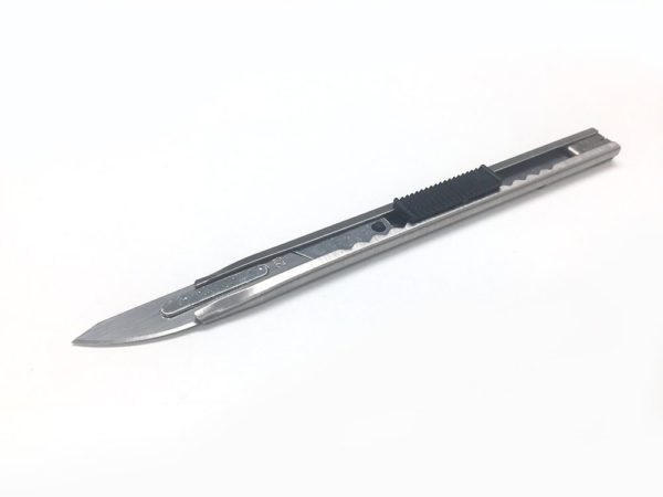 Retractable Knife with Curved Blade