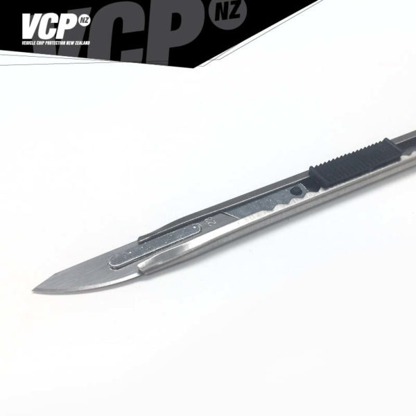 Retractable Knife with Curved Blade