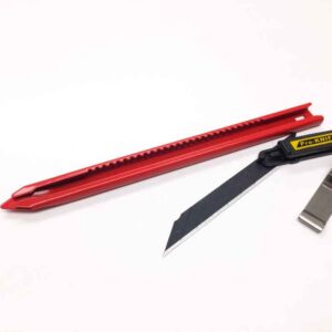 ProKnife with SK2 Steel 30˚ Retractable Blade
