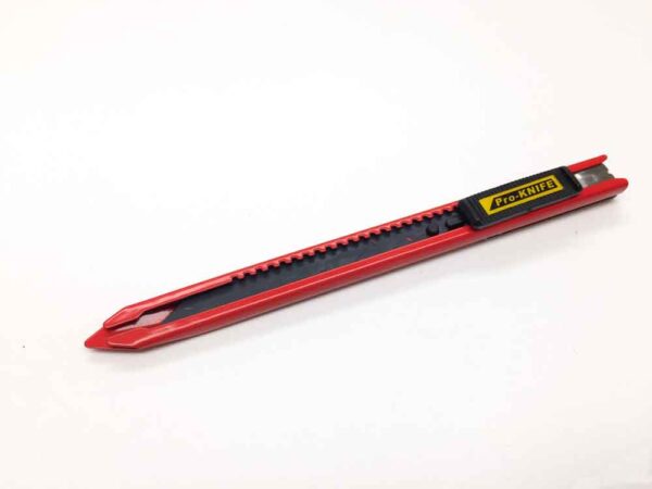ProKnife with SK2 Steel 30˚ Retractable Blade